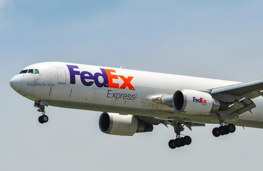 FedEx адаптирует стратегию к изменениям глобальной торговли
