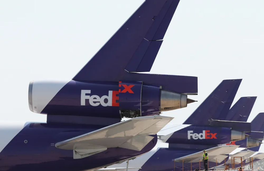 FedEx делает ставку на автологистику и B2B-сегмент