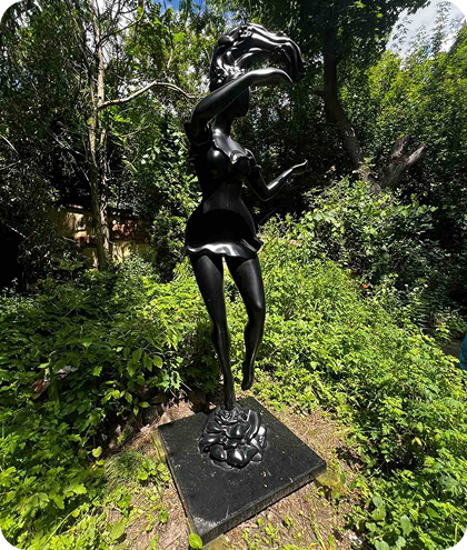 Доставка садовой скульптуры из Украины в Испанию